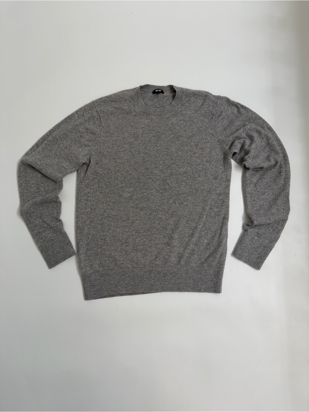 Uniqlo 100% Cashmere Gray Crewneck Sweater M